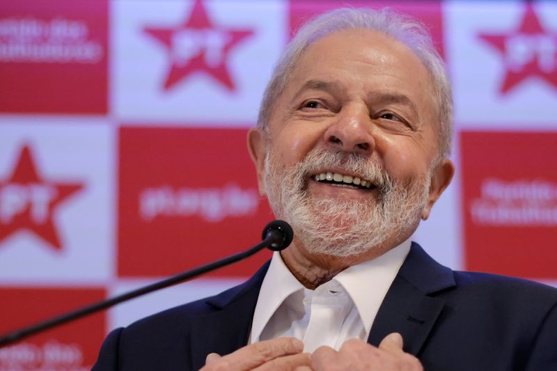 Lula segue líder na corrida ao Planalto, Bolsonaro tem queda em avaliação negativa, diz Genial/Quaest