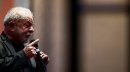 Lula promete recriar Ministério da Cultura e colocar Carnaval no Orçamento
