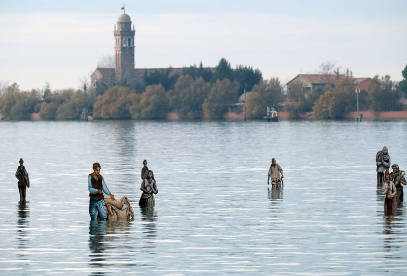 Presépio flutuante leva o Natal à lagoa de Veneza