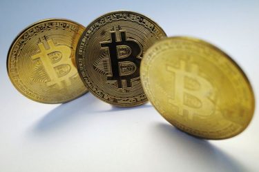 Fluxo para bitcoin bate recorde em 2021, mostra levantamento