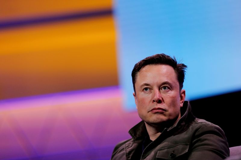 Musk vende mais ações da Tesla no valor US7 mi