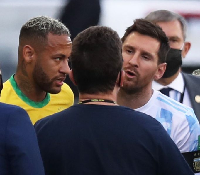Presidente da Fifa classifica de “loucura” eventos em jogo entre Brasil e Argentina