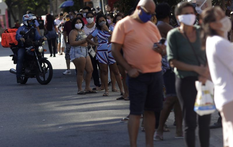 Governo não descarta Orçamento de Guerra para pagar Auxílio Brasil, diz fonte