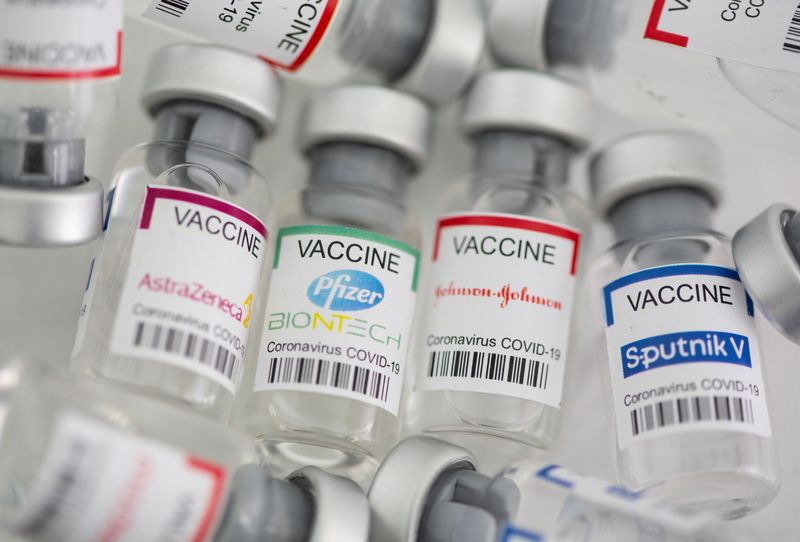 Contrária à dispensa de patentes, UE submete plano de vacinas à OMC