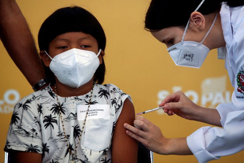 Primeiras crianças recebem vacinas contra Covid-19 em São Paulo