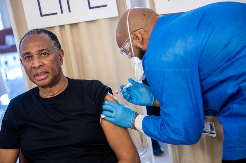 Governo reforça orientação para que municípios agilizem a vacinação