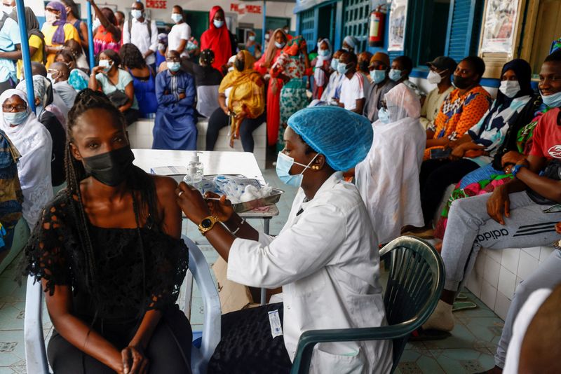 Senegal prevê desperdício de 400 mil vacinas contra Covid-19 até fim do ano
